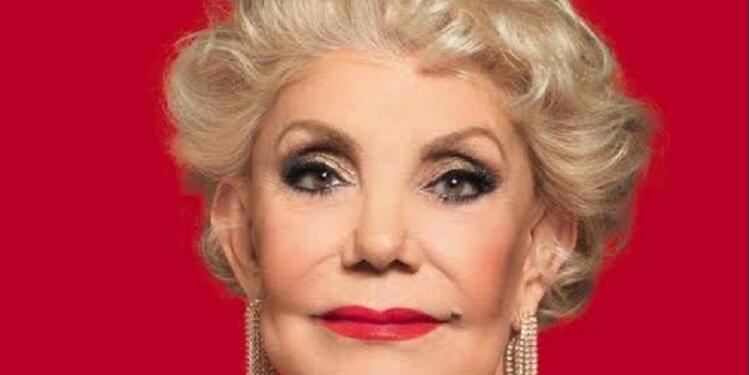 «Έλυσε» τη σιωπή της η μοδίστρα της Μαρινέλλας: «Δεν τα βλέπω καλά τα πράγματα με αυτό»