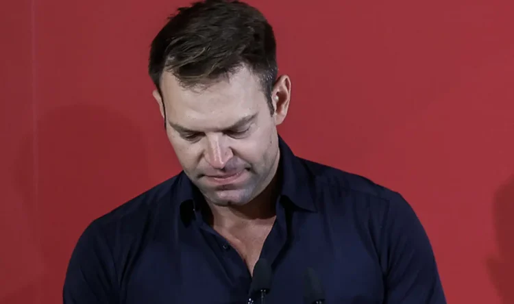 ΕΚΤΑΚΤΟ Αυτός είναι ο πασίγνωστος Έλληνας ηθοποιός που θέλει να πάρει την θέση του Κασσελάκη!