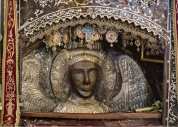 Μέγα θαύμα από τον Ταξιάρχη Μανταμάδου: «Άνοιξαν τα κατάμαυρα σύννεφα και το αεροδρόμιο…»