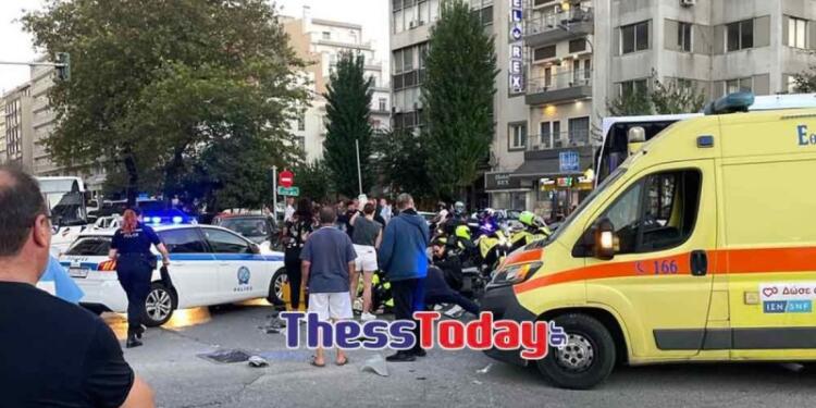 Σοβαρό τροχαίο στη Θεσσαλονίκη: Λεωφορείο συγκρούστηκε με μοτοσικλέτα – Διασωληνωμένος ο αναβάτης