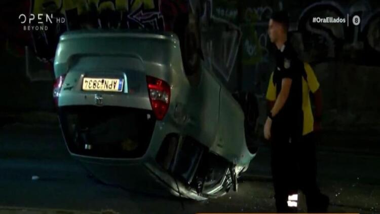 Τρομακτικές εικόνες από νέο τροχαίο στον Κηφισό: Τούμπαρε αυτοκίνητο στις Τρεις Γέφυρες – Δύο τραυματίες (video)