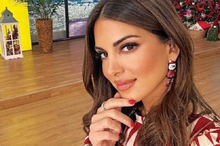 Πριν τις πλαστικές: Οι παλιές φωτο που η Σταματίνα Τσιμτσιλή θέλει να εξαφανίσει