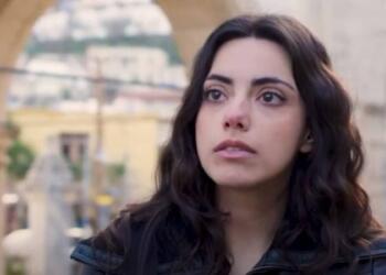 Η Γη Της Ελιάς (30/10): «Μια γυναίκα με χτύπησε και μου πήρε το μωρό!» – Η Ειρήνη σε πανικό