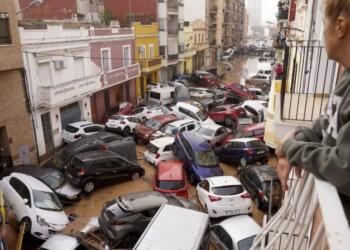 Παγκόσμιο σοκ από τις πλημμύρες στην Ισπανία: Πάνω από 60 οι νεκροί, παιδιά ανάμεσά τους – Μεγάλος αριθμών αγνοουμένων (photos+videos)