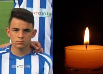 Πένθος στο ελληνικό ποδόσφαιρο: Πέθανε ο 20χρονος Θανάσης από τη Σίφνο – «Μάθε τους λίγη μπάλα εκεί ψηλά»