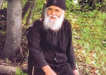 «Όποιος ξεφύγει από την αρμονία του Θεού θα…»: “Σοκάρει” η προφητεία του Άγιου Παΐσιου για τη χώρα μας