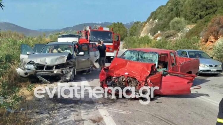 Ασύλληπτο δυστύχημα στην Εύβοια: Μετωπική σύγκρουση οχημάτων, ένας νεκρός και 8 τραυματίες, μεταξύ των οποίων παιδιά