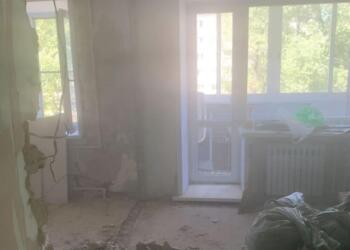 Όλοι με κορόιδευαν, μια ανύπαντρη χωρισμένη μητέρα, όταν αγόρασα ένα ερειπωμένο διαμέρισμα, αλλά δεν ήξεραν τα σχέδιά μου!