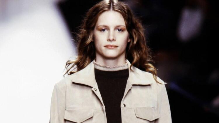 Ανείπωτη θλίψη: Σούπερ μόντελ των 90s πέθανε στην Κω λίγο μετά τον γάμο της – Ήταν καλή φίλη της Κέιτ Μος