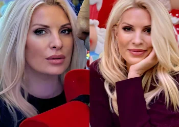 Ουρές για να δουν την Μενεγάκη – Πόζαρε μπροστά στο πιο διάσημο μαγαζί στο κέντρο της Αθήνας