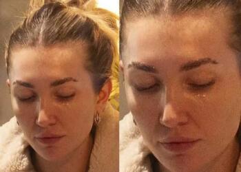 Με δάκρυα στα μάτια η σύντροφός του γνωστού τραγουδιστή στην πρώτη της δημόσια εμφάνιση μετά την κηδεία του