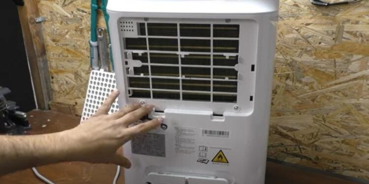 Αφυγραντήρας: Πως πρέπει να τον καθαρίζετε για να μην έχετε θέμα με την υγεία σας