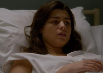 Άγιος Έρωτας spoiler: Η Χλόη γεννά και ο πατήρ Νικόλαος παίρνει το μωρό