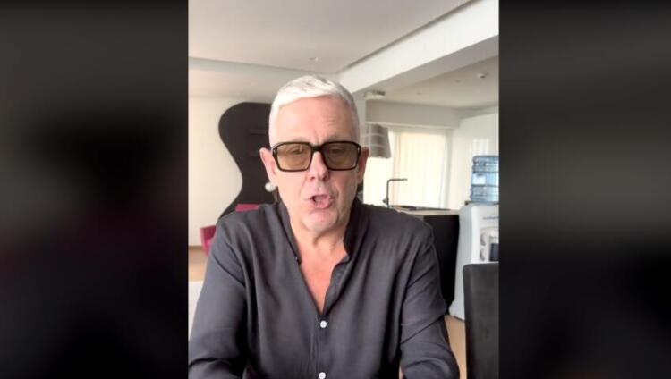 «Ζητάς 3.000€ από μικρά ταβερνάκια για να τα διαφημίσεις»: H επική απάντηση του Δούση σε follower που τον είπε «λαμόγιο»