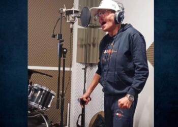 «Σε πληροφορώ»: Λίγες μέρες πριν πεθάνει ο Γιώργος Δασκαλάκης είχε κυκλοφορήσει το νέο και τελευταίο του τραγούδι!