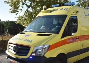 Tροχαίο στην Ελευσίνα: Φορτηγό παρέσυρε και σκότωσε 25χρονη