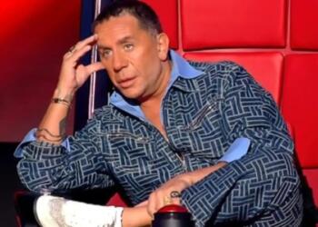 Ανακοινώθηκαν τα δυσάρεστα για τον Μαζωνάκη λίγο μετά την άσεμνη χειρονομία επί σκηνής και τον σάλο