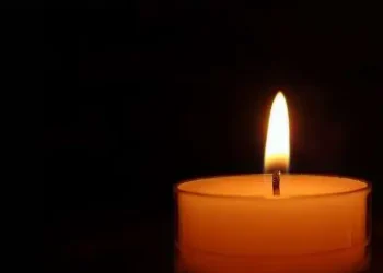 Πέθανε σε ηλικία 60 ετών αγαπημένος Έλληνας τραγουδιστής