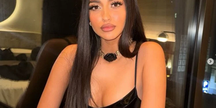 Χαμός με την Αναστασία! Στην πίστα με διάφανο φόρεμα, σχεδόν γυμνή