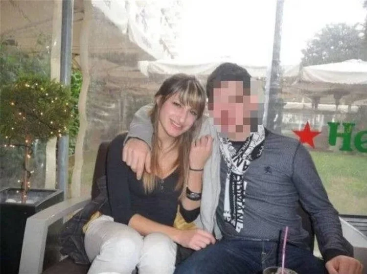 Αγνώριστη η Ιωάννα Τούνη: Δείτε τη μαθήτρια πριν τις πλαστıκές, καίεı φωτογραφίες