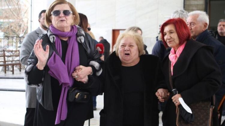 Κηδεία Ιάσονα Τριανταφυλλίδη – Τραγική φιγούρα η μητέρα του – «Τα τελευταία του λόγια ήταν ”μαμά μου σε αγάπησα πολύ”»