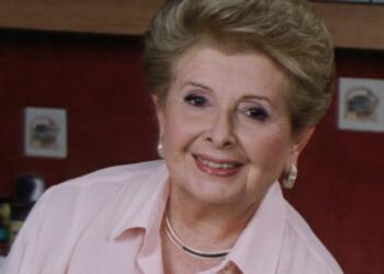 Ουδείς αχαριστότερος του ευεργετηθέντος: Μνημόσυνο με 8 άτομα για τη Βέφα Αλεξιάδου!