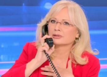 Έκανε το απίστευτο η Αγγελική Νικολούλη: Χαμός στους διαδρόμους του MEGA με την παρουσιάστρια