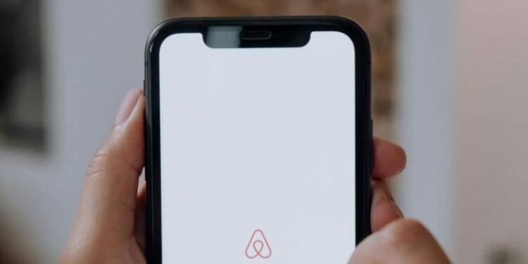 Airbnb: Έρχονται πρόστιμα ύψους 20.000 ευρώ – Τα SOS για βραχυχρόνιες μισθώσεις