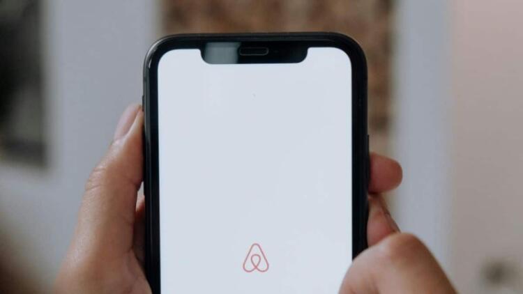 Airbnb: Έρχονται πρόστιμα ύψους 20.000 ευρώ – Τα SOS για βραχυχρόνιες μισθώσεις