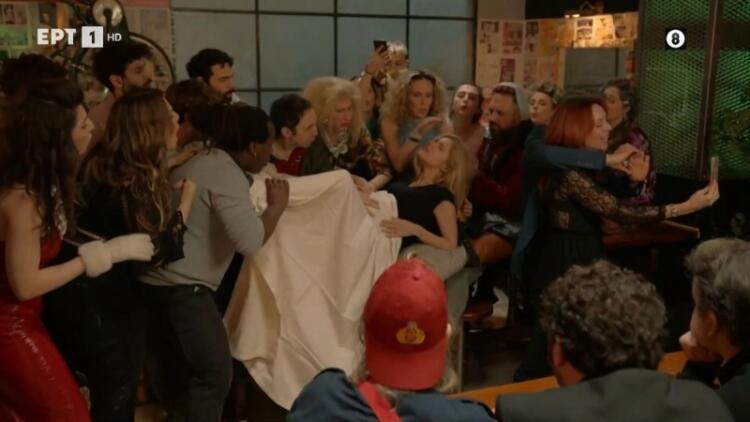 Τραγική ξανά η ΕΡΤ: «Έκοψε» σκηνή από το Αρχελάου 5 που άφηνε υπαινιγμούς για τα Τέμπη!