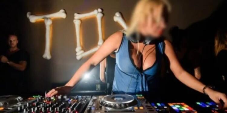 «Ήθελα να κάνω ένα πάρτι με ναpκωτικά και σeχ, βγάζω 500.000 τον χρόνο, δεν πουλάω ουσίες» – Τι λέει η DJ που συνελήφθη γuμνή σε βίλα στα Καλύβια