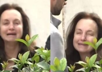 Κηδεία Μίμη Δομάζου: «Κατέρρευσε» η κόρη του, Ευαγγελία έξω από τη Μητρόπολη Αθηνών