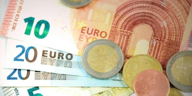 Επιδότηση για ανέργους: Τα βασικά βήματα για την κατάρτιση με 400 ευρώ και τον μηνιαίο μισθό 1.118 ευρώ