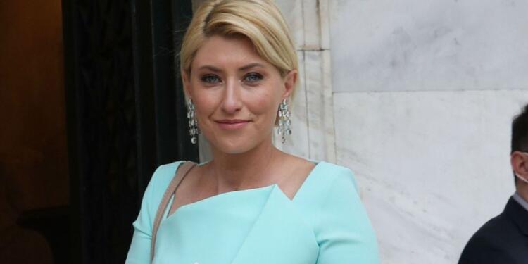 «Έγκυος λίγων εβδομάδων»: Η Σία Κοσιώνη πόσταρε φωτογραφία με την φουσκωμένη κοιλιά!