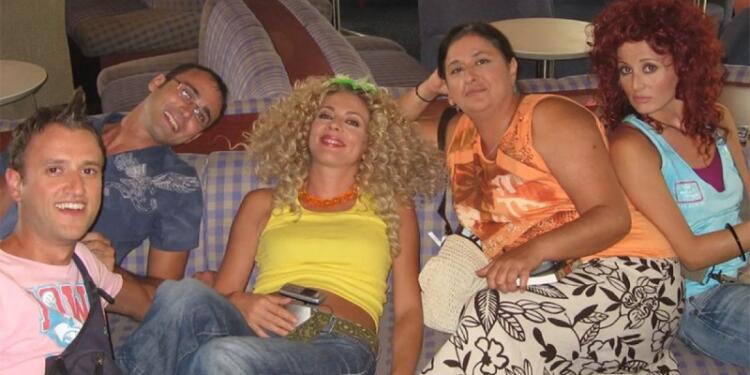 Η Ελλάδα δε βλέπει μόνο «Παρά Πέντε»: Σαρώνουν οι παλιές σειρές στην prime time και την νυχτερινή ζώνη