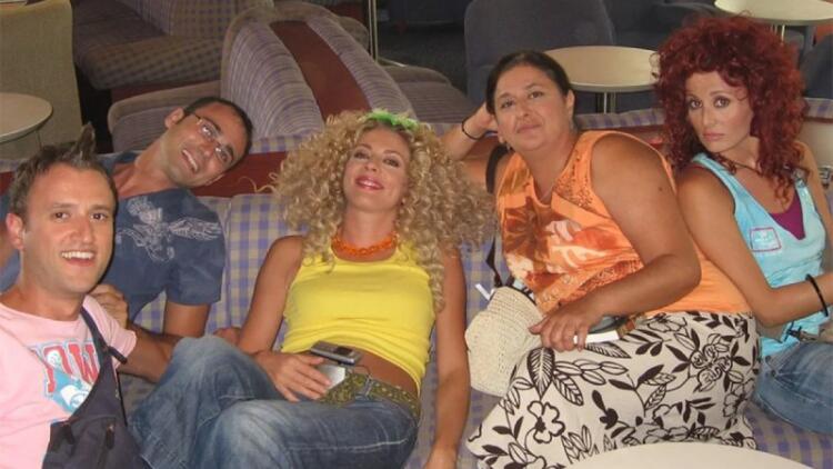 Η Ελλάδα δε βλέπει μόνο «Παρά Πέντε»: Σαρώνουν οι παλιές σειρές στην prime time και την νυχτερινή ζώνη