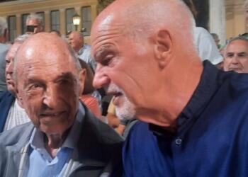 Γιώργος Παπανδρέου: Γιατί δεν παρέστη στην κηδεία του Κώστα Σημίτη – «Δυστυχώς…»