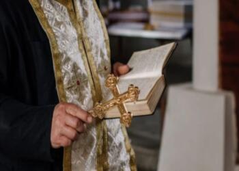 Aδιανόητο περιστατικό στη Θεσσαλονίκη: Έδιωξε την 19χρονη κόρη του από το σπίτι για απίστευτο λόγο