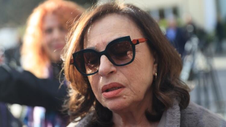 Συγκινημένη η Χάρις Αλεξίου αποχαιρετά την Καίτη Γκρέυ: «Αθάνατη! Προσπάθησα να τραγουδήσω όπως αυτή»