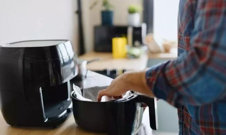 «Τέλος» στις φριτέζες αέρα μετά από αυτό που ανακαλύφθηκε