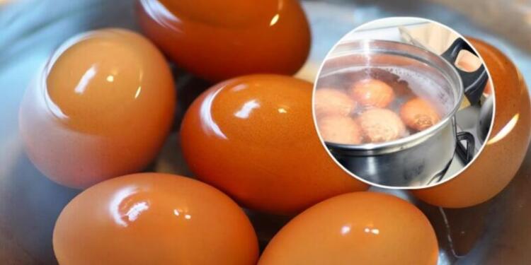 Ποτέ μην ρίχνετε το νερό μετά το βράσιμο των αυγών στον νεροχύτη: ο λόγος θα σας εκπλήξει