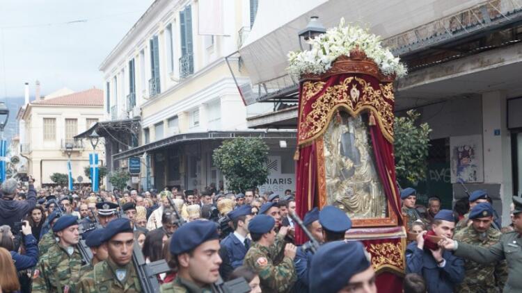 Υπαπαντή του Κυρίου: Η μεγάλη γιορτή της Ορθοδοξίας – Όσοι γιορτάζουν τη συγκεκριμένη ημέρα και τα έθιμα