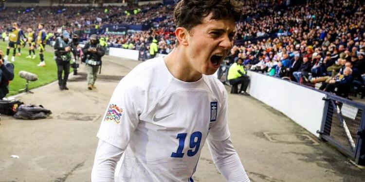 «Θυμηθείτε το όνομά του»: Η UEFA αποθεώνει τον 17χρονο Κωνσταντίνο Καρέτσα – Η συγκινητική ανάρτηση του μικρού