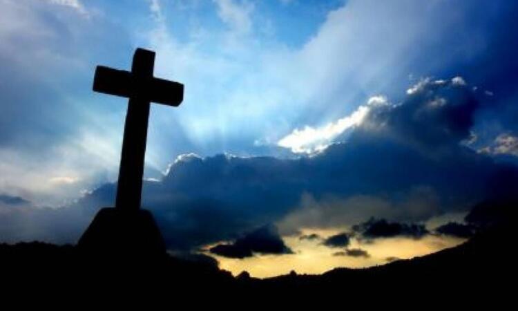 Επιστήμονες αποκαλύπτουν συγκλονιστικές εμπειρίες που τους οδήγησαν από άθεους σε πιστούς στον Θεό