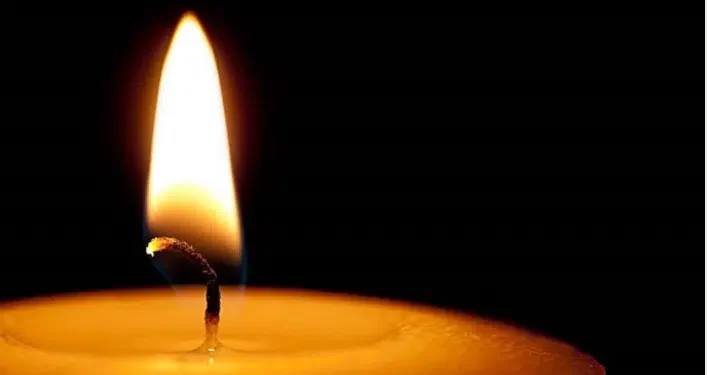 Τραγωδία : Γυναίκα έπεσε στο κενό με τα παιδιά της στα χέρια