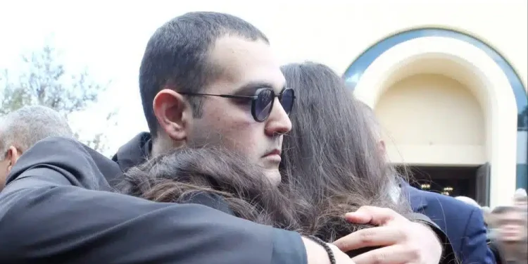 Χρήστος Κούγιας: «Δεν μπορώ να το πιστέψω» – Το πρώτο μήνυμα μετά την κηδεία του πατέρα του, Αλέξη Κούγια