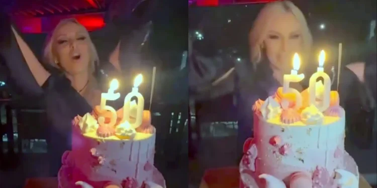 Η Πέγκυ Ζήνα έκλεισε τα 50: Το πάρτι, η διώροφη ροζ τούρτα και το τρυφερό βίντεο του Γιώργου Λύρα