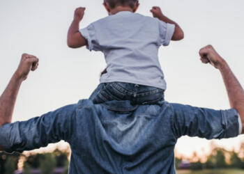 Απόφαση-βόμβα στο Δημόσιο: Σύνταξη σε άνδρες με ανήλικο και 25ετία το 2010