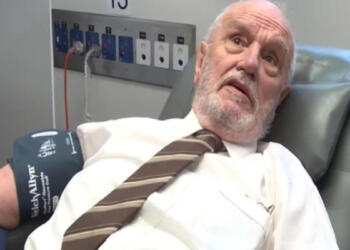 «Έφυγε» από τη ζωή ο εθελοντής αιμοδότης που έσωσε πάνω από 2,4 εκατομμύρια μωρά