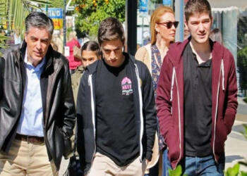 Την παντρεύτηκε ο πατέρας του όταν ήταν πολύ μικρός: Αυτή είναι η αλήθεια για τη σχέση του γιου του Νίκου Ευαγγελάτου με την Τατιάνα Στεφανίδου